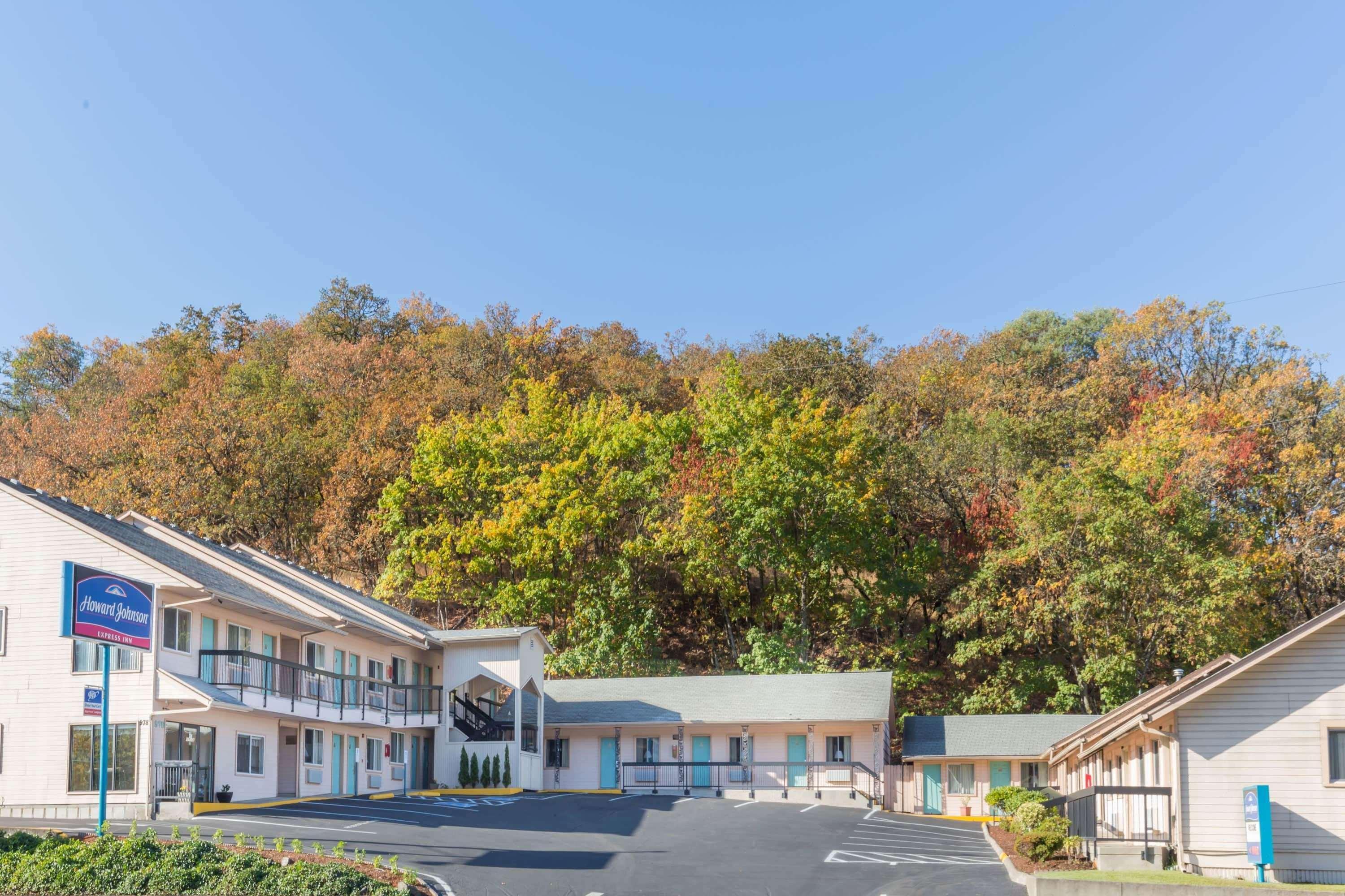 Howard Johnson By Wyndham Roseburg Buitenkant foto